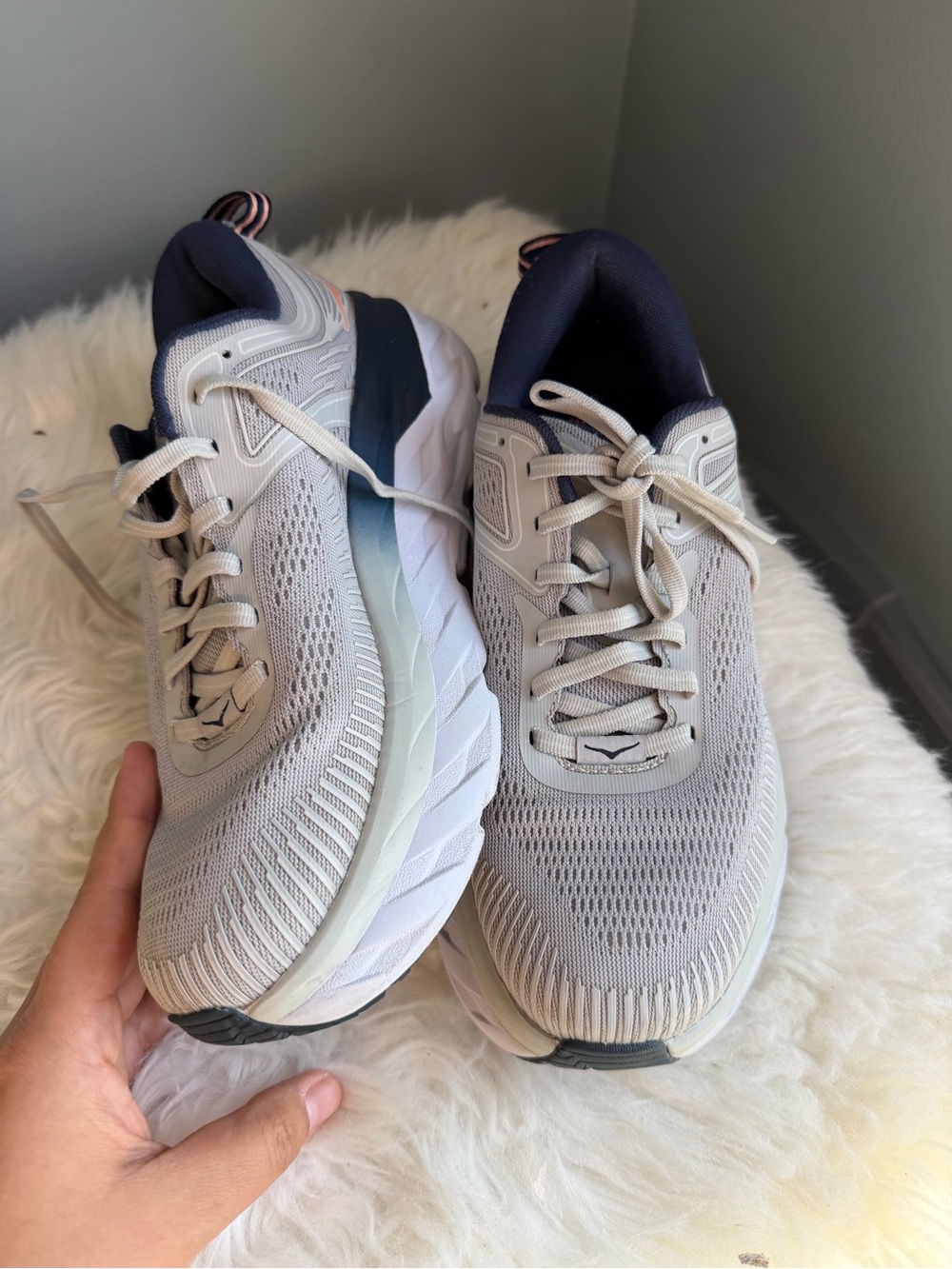 Hoka bondi 7 sneakers size 7D women’s - Picture 8 of 8